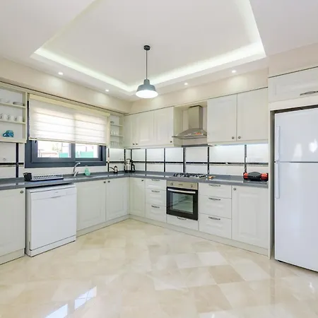 Villa Meropis Vila