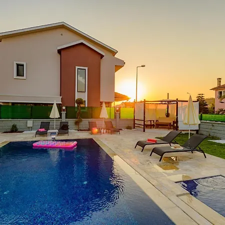Villa Meropis Vila *